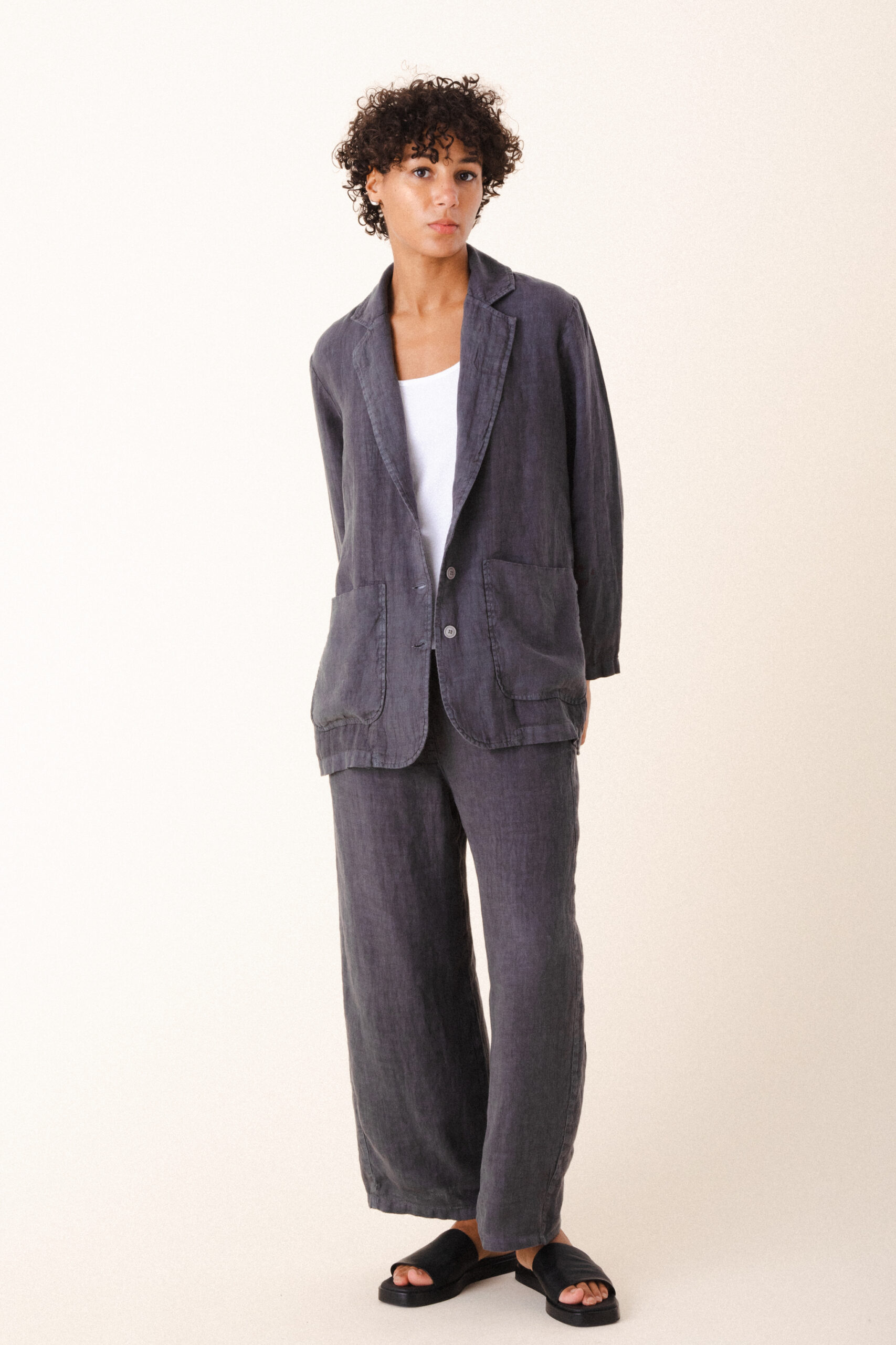 1499_VivianBlazer_newgray_1500_LinenUna_newgray-187