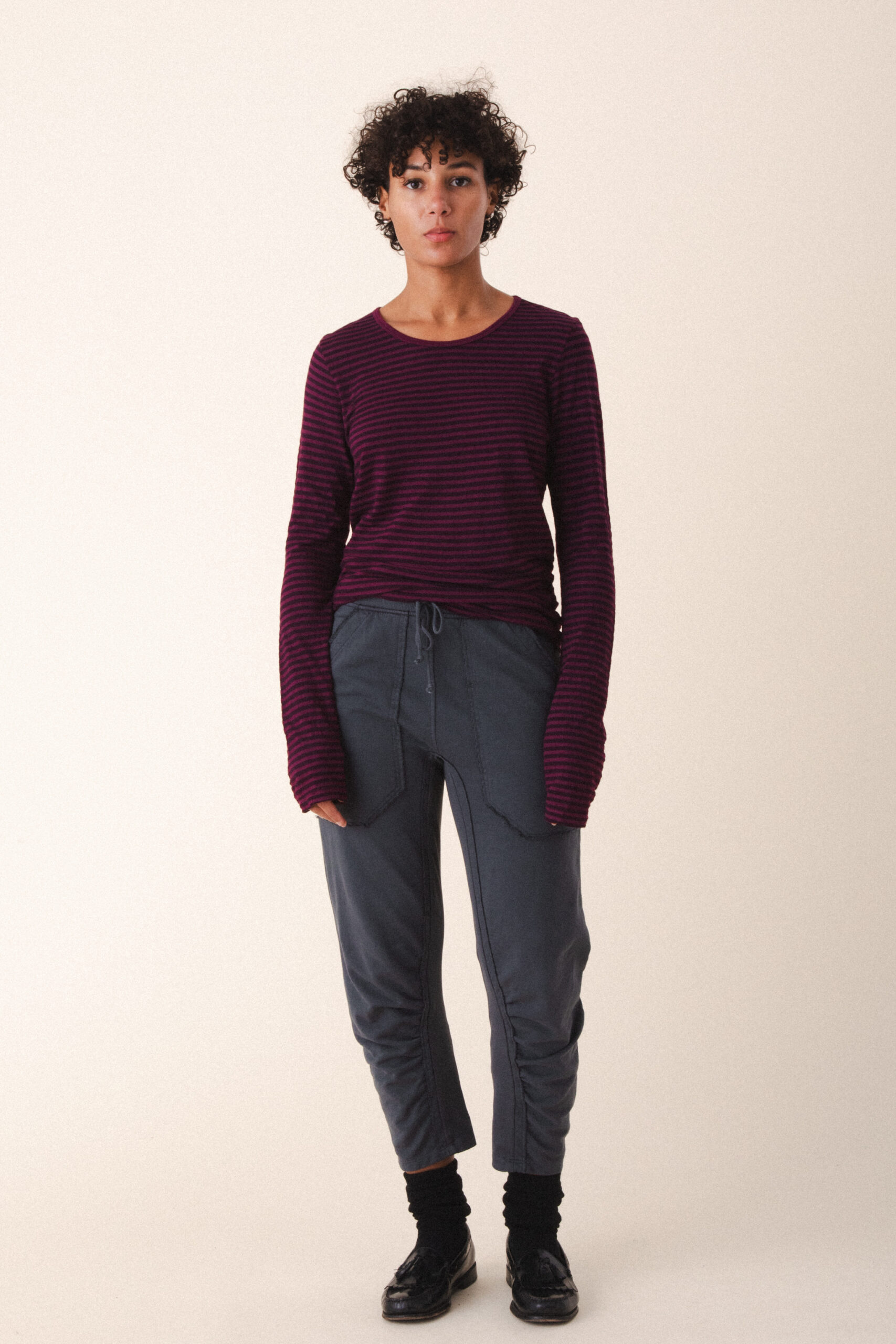 1513_ParallelLinesTee_beet_1512_CruelSummerPants_graphite-1555